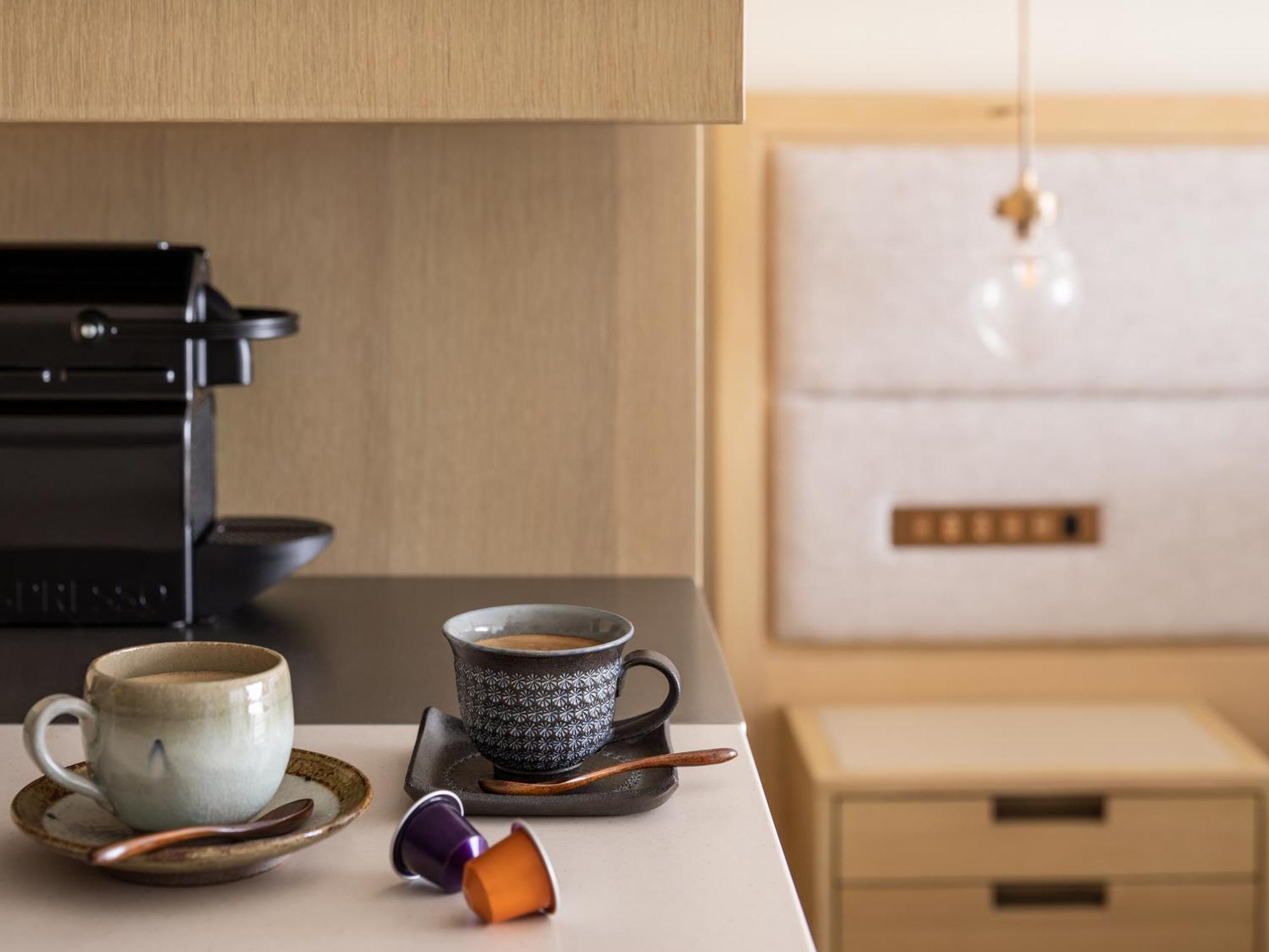 京都祗园塞莱斯廷酒店 外观 照片 A Nespresso coffee machine